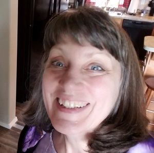 Meet your Posher, Virginia